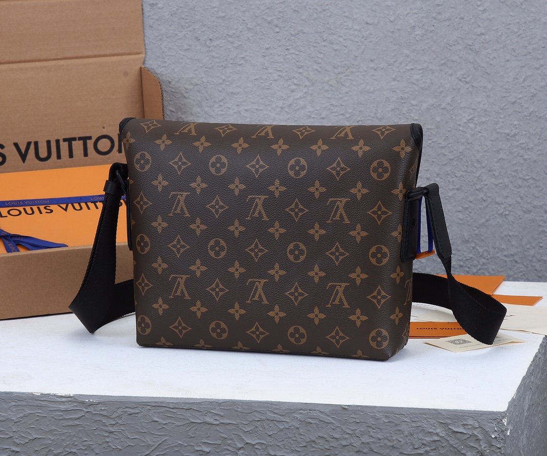 Louis Vuitton Messenger Väska Lyxiga Kopior Väskor